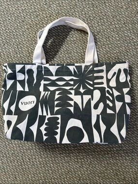 😎 Vuori Canvas Tote